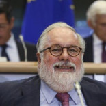 El PP amenaza con tumbar la Comisión Juncker si Cañete no es comisario