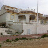 Cientos de ingleses fueron estafados en Mazarrón ( Murcia) al comprar casas basura