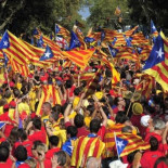 Financial Times califica a Rajoy como "sargento de reclutamiento" de los nacionalistas