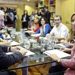 Crece el malestar en el PP y en el Gobierno por la gestión de Mato