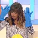 Mariló Montero te enseña a ponerte un traje ‘anti-Ébola’