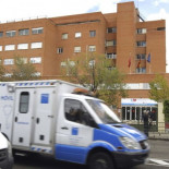 Se elevan a catorce los ingresados en el Carlos III, entre ellos las peluqueras que depilaron a Teresa