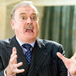 John Cleese se retira de la actuación