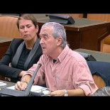 Sabino Cuadra al Ministro de Justicia: "¿Sabe lo que es esto? Con esto se tortura en comisaría"