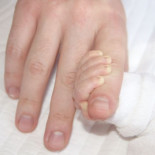 ¿Qué pasa cuando un pasajero fallece a bordo de un avión? ¿Y cuando nace un bebé?