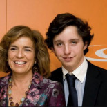 ¿Por qué los farsantes como Nicolás Gómez triunfan tanto en España?