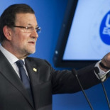 Rajoy reta al PSOE a pensar en una gran coalición olvidando su obsesión con Podemos