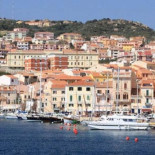 Cerdeña quiere ser una isla suiza