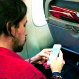 Polémica en 'Un tiempo nuevo' por la foto falsa de Pablo Iglesias en business