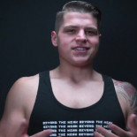 Adelgaza más de 70 kilos (160 lbs) pero tiene un pequeño problema (eng)