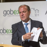 Monago desmiente sus viajes privados a cargo del Senado: dice haber pagado 22 billetes a