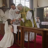 Una juez obliga a un menor a hacer la primera comunión en contra de su voluntad