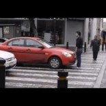 El hombre que enseñaba a respetar los pasos de cebra