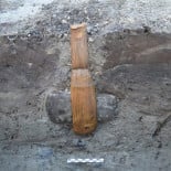 Descubren hacha de sílex con mango de madera perfectamente conservado (Eng)