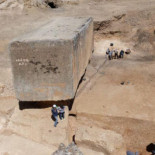 Arqueólogos descubren en la Heliópolis de Baalbek, Líbano, el mayor bloque de piedra tallado por el hombre