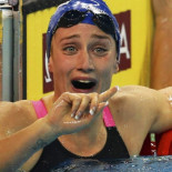 Mireia Belmonte, oro y récord del mundo en 200 mariposa y 400 estilos en piscina corta