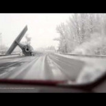 Imperial TIE Fighter accidentado en autopista