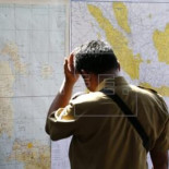 Indonesia confirma que ha encontrado restos del avión de AirAsia desaparecido