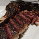 Un azúcar presente en la carne roja promueve la inflamación y la progresión del cáncer