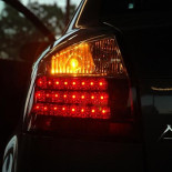 ¿Sabías que los coches tienen un dispositivo secreto llamado "intermitente"?