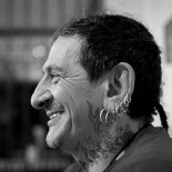 Evaristo Páramos: «Los punks éramos un montón de gusanos en un cadáver»