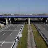 Un juez se pone serio e impide a la banca ‘saquear’ la caja de las autopistas en quiebra