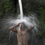 ¿Cada cuánto tiempo es necesario ducharse en realidad?