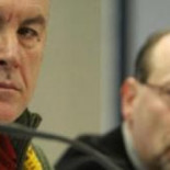 Alberto Garzón amenaza a Lara con dimitir si mantiene a Reneses en la dirección de IU