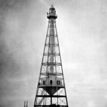 La "torre Eiffel" catalana olvidada en el fondo del mar