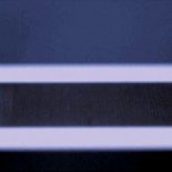 Crean con láser un metal que repele el agua por completo y para siempre