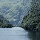 Sobrevolando la cascada