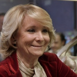 Esperanza Aguirre: "Me deberíais dar un programa en laSexta que se llamara 'Aló, Espe'"