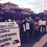 Siete familias desahuciadas duermen ya a las puertas de Monago