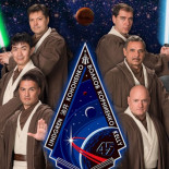 Los astronautas de la expedición 45 a la ISS aparecen vestidos de caballeros Jedi en la foto oficial