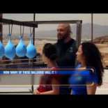 ¿Cuántos globos de agua son necesarios para detener el disparo de una Magnum 44?