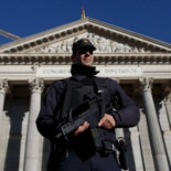 Los riesgos de plantar cara a los poderosos