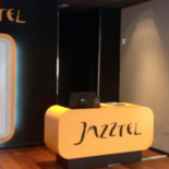 Caída en picado: Movistar y Vodafone no levantan cabeza y se dejan 96.000 clientes móviles en febrero