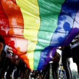 Intentan bloquear una iniciativa que quería permitir la matanza de homosexuales en EEUU