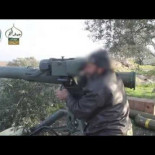 Al Qaeda utilizando armamento avanzado norteamericano durante la batalla de Idlib