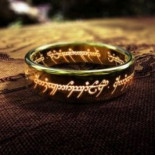 Expulsado del colegio por amenazar con el anillo de Sauron