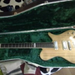 Sabrafén, luthier de guitarras: Lo antiguo no garantiza un buen sonido. A veces sólo es especulación