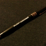 Los increíbles requisitos que cumplen los bolígrafos del Gobierno estadounidense