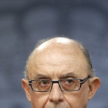 Ocho diferencias entre la reacción del Gobierno a los escándalos de Jordi Pujol y Rodrigo Rato