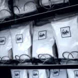 ¿Comprarías esta camiseta después de saber quién la hizo?