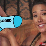 Video porno muestra cómo tocar los testículos para detectar cáncer