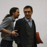 Monedero presenta su dimisión en la dirección de Podemos y Pablo Iglesias la acepta