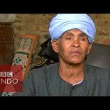 Mujer lleva 42 años vistiéndose como hombre para sobrevivir en Egipto [VOSE]