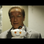 Arnold Schwarzenegger organiza una premiere de su última película para los usuarios de Reddit
