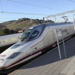 El Gobierno se niega a rescatar el AVE a Francia tras la tercera demanda de ACS