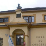 El PP, denunciado por "acarrear" ancianos "con demencia" para votar por correo en un pueblo de Lugo